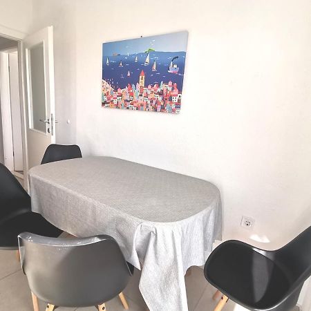 Apt White Idyll, 3 Bedrooms, 3 Bathrooms, Terrace Apt Promajna Kültér fotó
