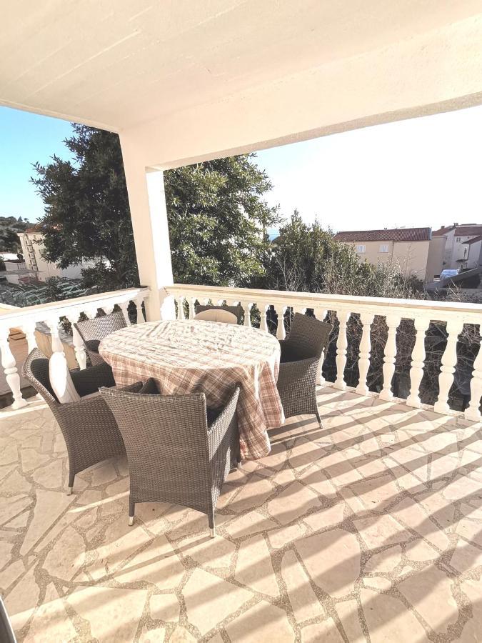 Apt White Idyll, 3 Bedrooms, 3 Bathrooms, Terrace Apt Promajna Kültér fotó