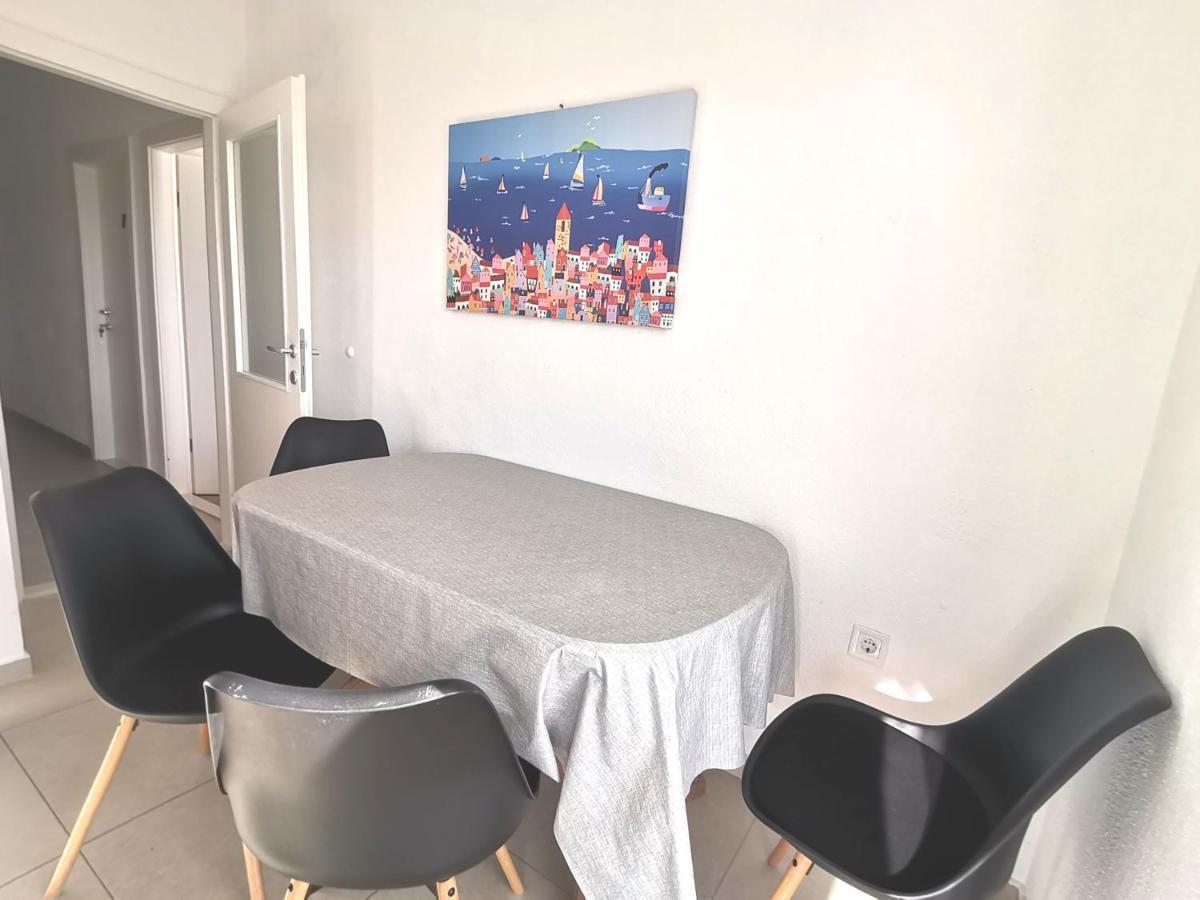 Apt White Idyll, 3 Bedrooms, 3 Bathrooms, Terrace Apt Promajna Kültér fotó